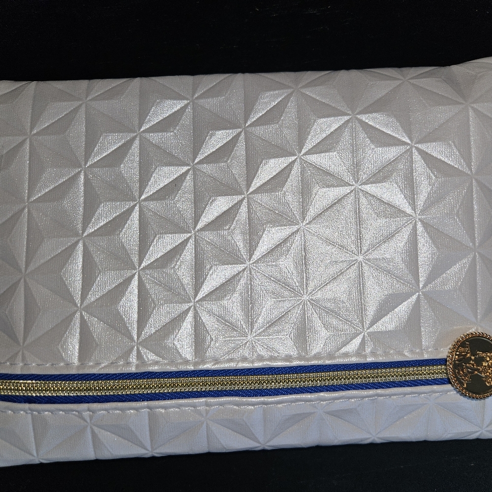 Ipsy makeup bag